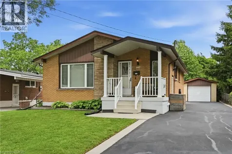 147 Manning Avenue Hamilton ON L9A 3E8