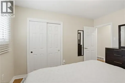 147 Manning Avenue Hamilton ON L9A 3E8