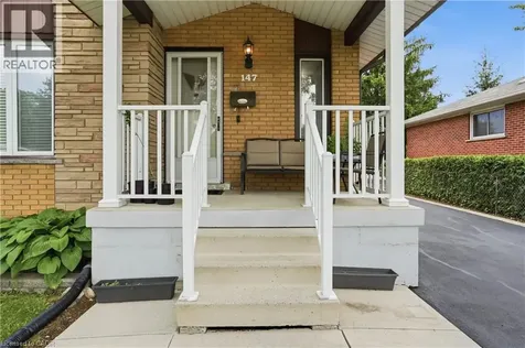 147 Manning Avenue Hamilton ON L9A 3E8