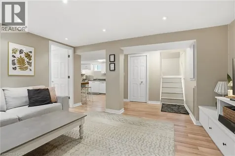 147 Manning Avenue Hamilton ON L9A 3E8