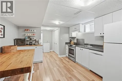 147 Manning Avenue Hamilton ON L9A 3E8