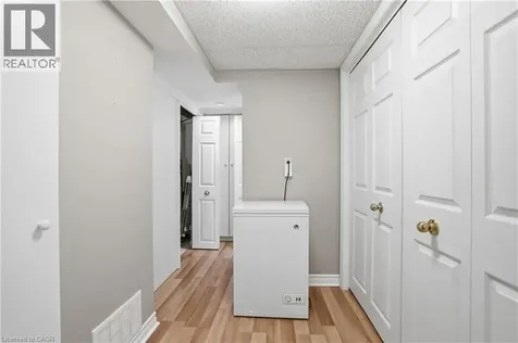 147 Manning Avenue Hamilton ON L9A 3E8