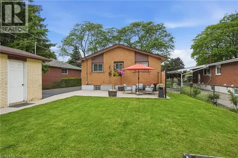 147 Manning Avenue Hamilton ON L9A 3E8