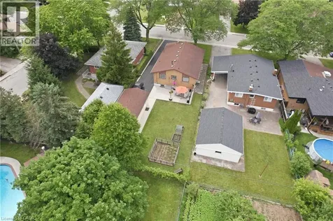 147 Manning Avenue Hamilton ON L9A 3E8
