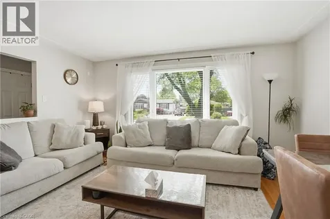 147 Manning Avenue Hamilton ON L9A 3E8