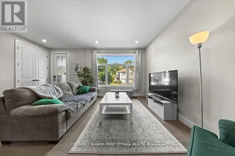 25 Pennard Way Ottawa ON K1T 4C1
