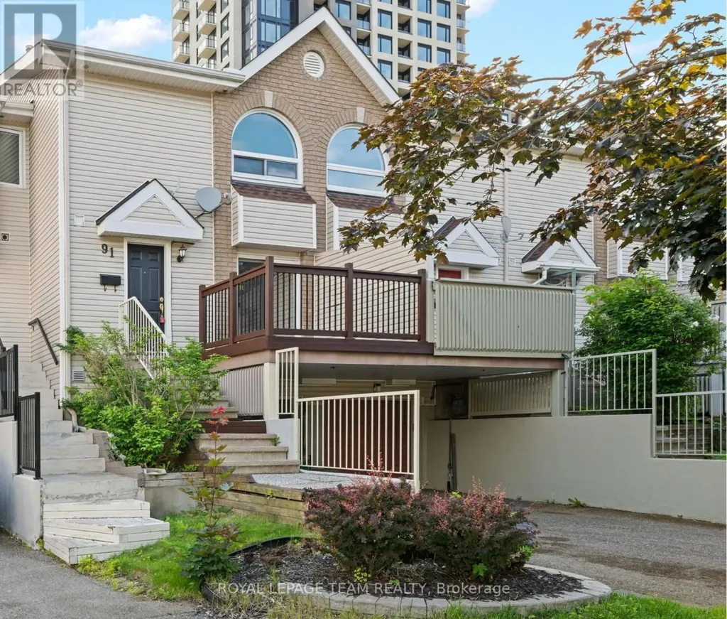 91 Thornbury Crescent Ottawa ON K2G 6C4