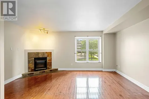 91 Thornbury Crescent Ottawa ON K2G 6C4