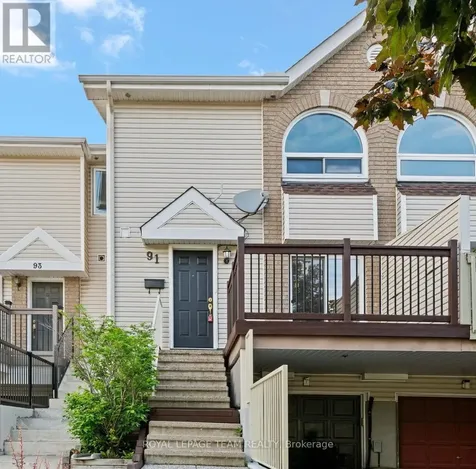 91 Thornbury Crescent Ottawa ON K2G 6C4