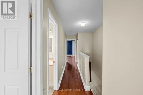 91 Thornbury Crescent Ottawa ON K2G 6C4