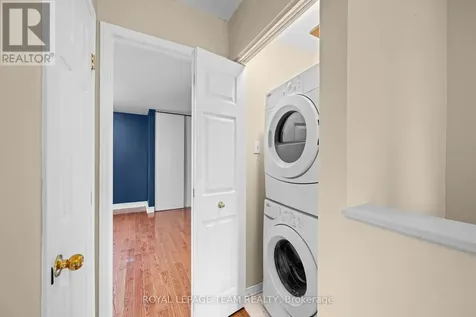 91 Thornbury Crescent Ottawa ON K2G 6C4