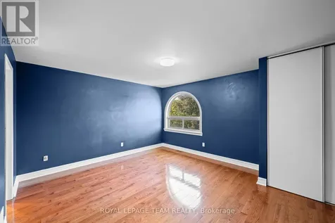 91 Thornbury Crescent Ottawa ON K2G 6C4