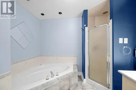 91 Thornbury Crescent Ottawa ON K2G 6C4