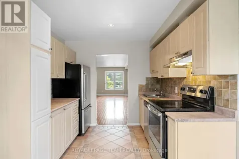 91 Thornbury Crescent Ottawa ON K2G 6C4