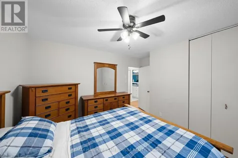 11 Springdale Crescent Ottawa ON K2H 5T7