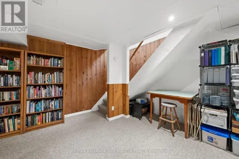 11 Springdale Crescent Ottawa ON K2H 5T7