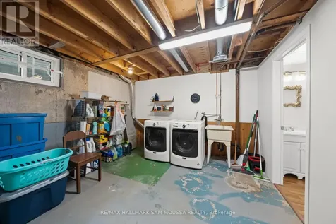 11 Springdale Crescent Ottawa ON K2H 5T7
