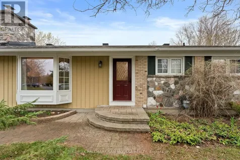 11 Springdale Crescent Ottawa ON K2H 5T7