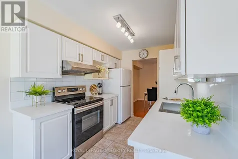 16 Redding Way Ottawa ON K2G 6C2
