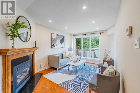 16 Redding Way Ottawa ON K2G 6C2