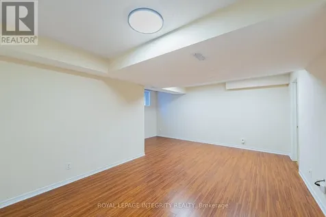 16 Redding Way Ottawa ON K2G 6C2