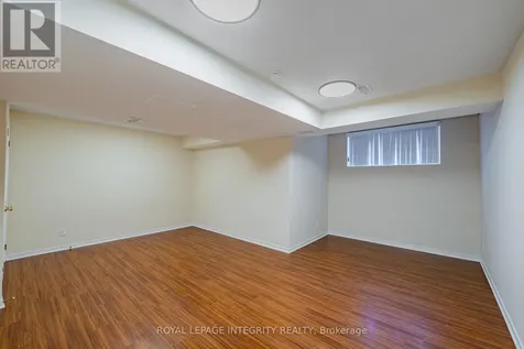 16 Redding Way Ottawa ON K2G 6C2