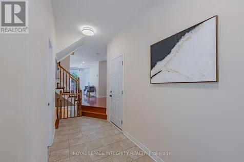 16 Redding Way Ottawa ON K2G 6C2