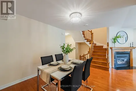 16 Redding Way Ottawa ON K2G 6C2