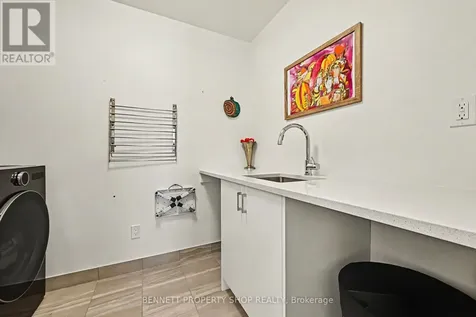 793 Antonio Farley Street Ottawa ON K4A 5K1