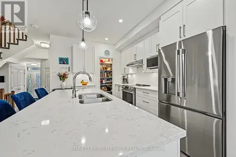 793 Antonio Farley Street Ottawa ON K4A 5K1