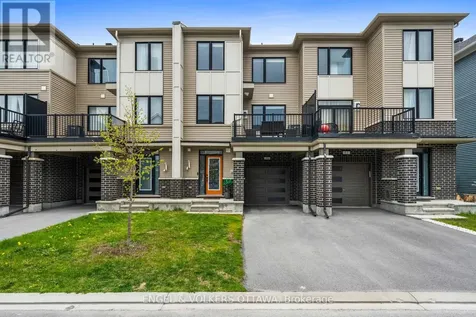 59 Ursid Mews Ottawa ON K2J 6T3