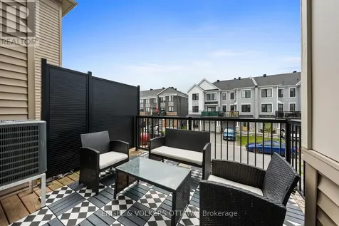 59 Ursid Mews Ottawa ON K2J 6T3
