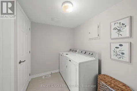 59 Ursid Mews Ottawa ON K2J 6T3
