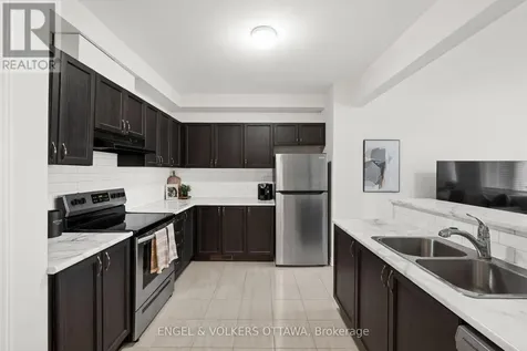 59 Ursid Mews Ottawa ON K2J 6T3