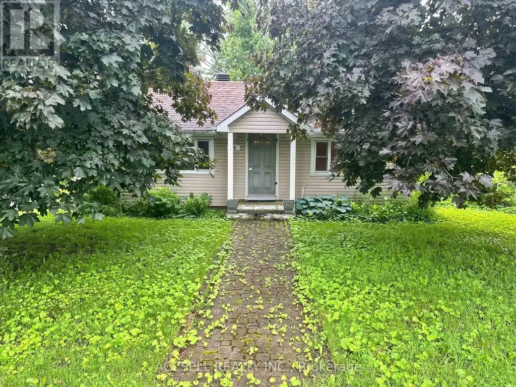 35 Lennox Street Ottawa ON K0A 2Z0