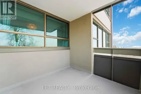 555 Brittany Drive Ottawa ON K1K 4C5