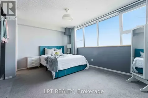 555 Brittany Drive Ottawa ON K1K 4C5