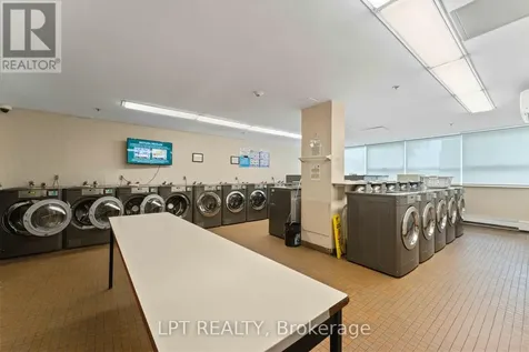 555 Brittany Drive Ottawa ON K1K 4C5