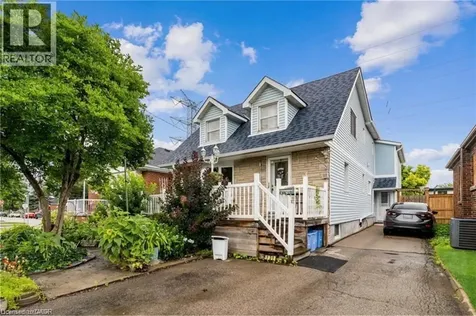 131 Bell Avenue Hamilton ON L8K 3E5