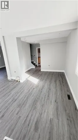 131 Bell Avenue Hamilton ON L8K 3E5