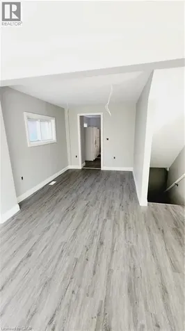 131 Bell Avenue Hamilton ON L8K 3E5