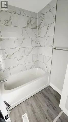 131 Bell Avenue Hamilton ON L8K 3E5