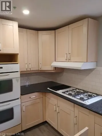 131 Bell Avenue Hamilton ON L8K 3E5