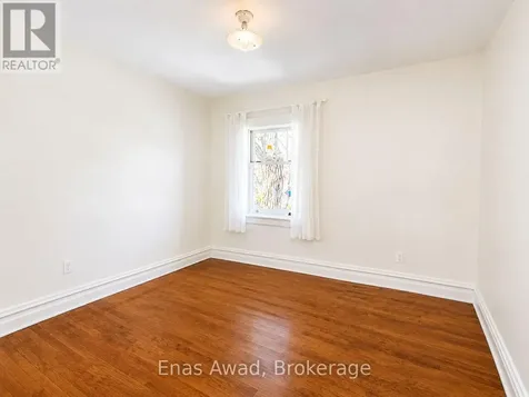 405 3rd Avenue Ottawa ON K1S 2K6