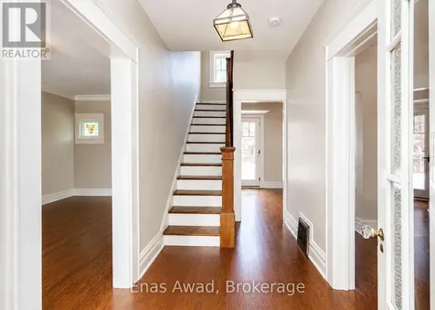 405 3rd Avenue Ottawa ON K1S 2K6