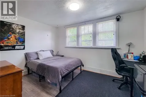 7 Norfolk Street North Hamilton ON L8S 3J9