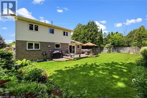 1495 Clinton Court Burlington ON L7M 1N1