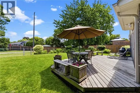 1495 Clinton Court Burlington ON L7M 1N1