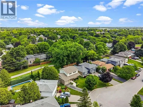 1495 Clinton Court Burlington ON L7M 1N1