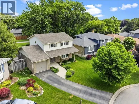 1495 Clinton Court Burlington ON L7M 1N1